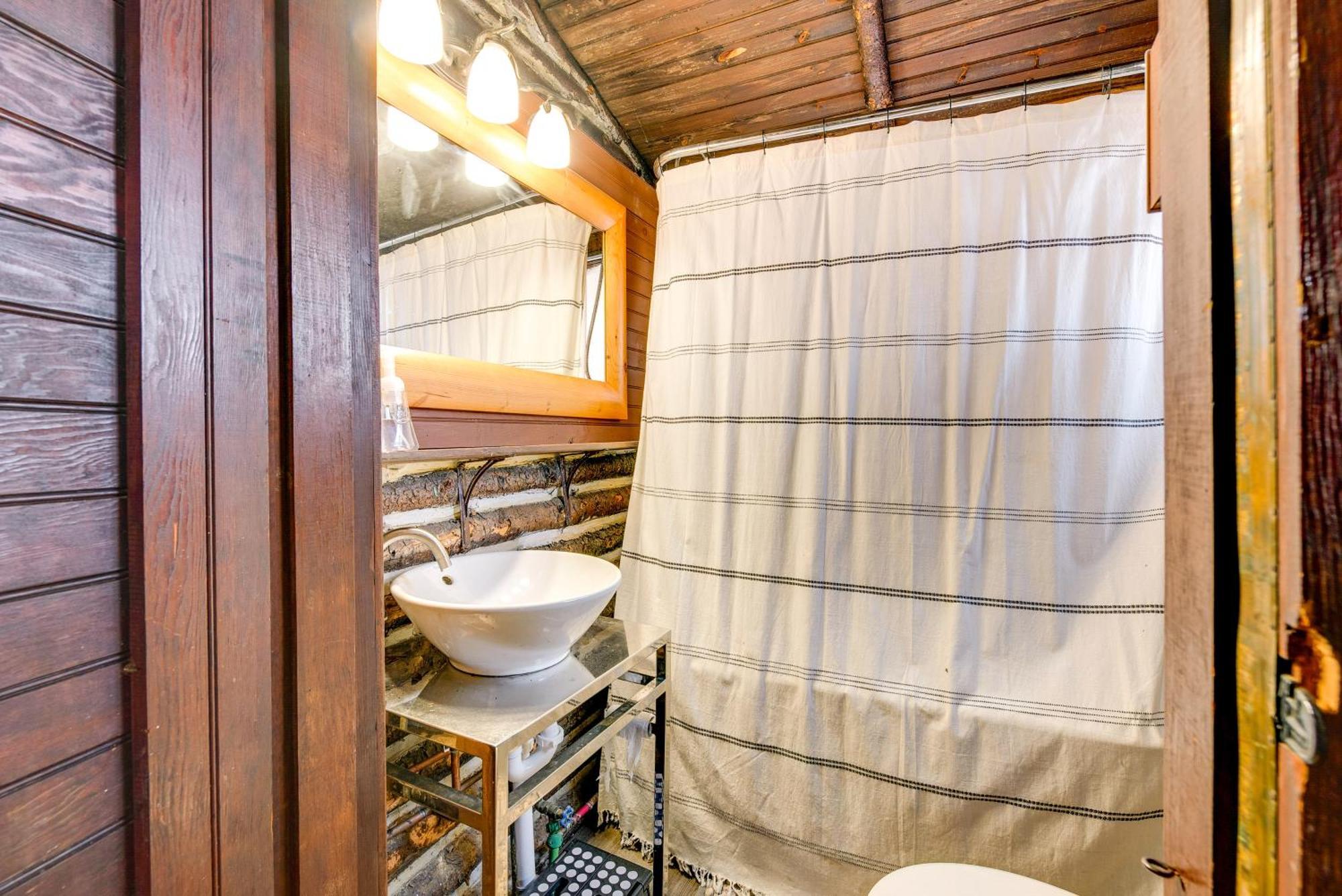 Holiday home Rustic With Gas Grill Near Skiing! *