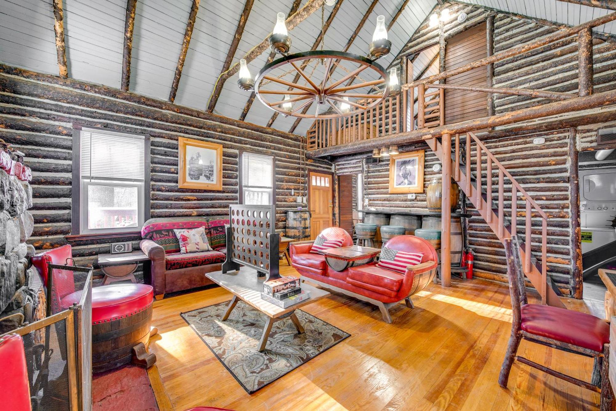 Holiday home Rustic With Gas Grill Near Skiing! Blakeslee